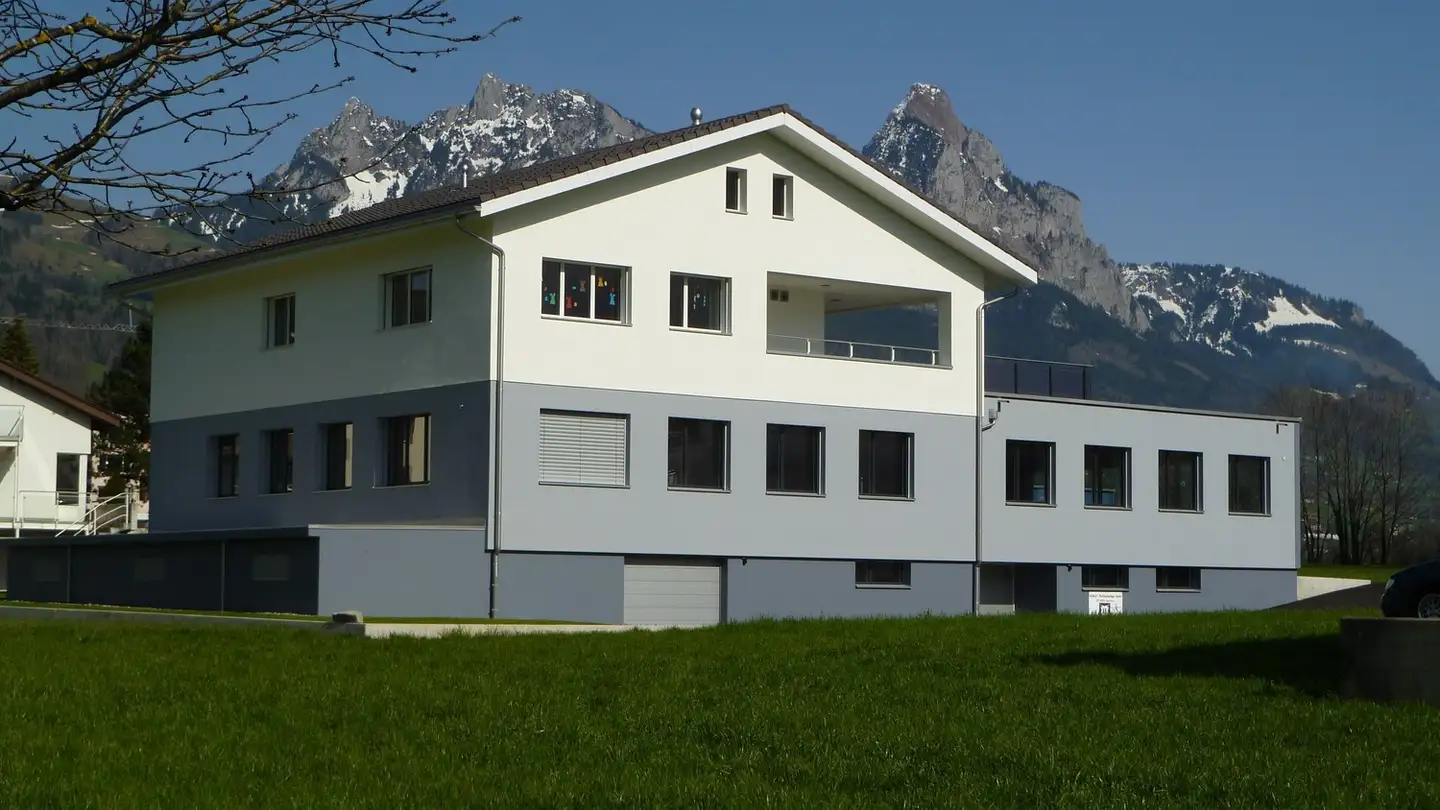 Commerciale in affitto - Frauholzstrasse 40, 6422 Steinen - Foto 2