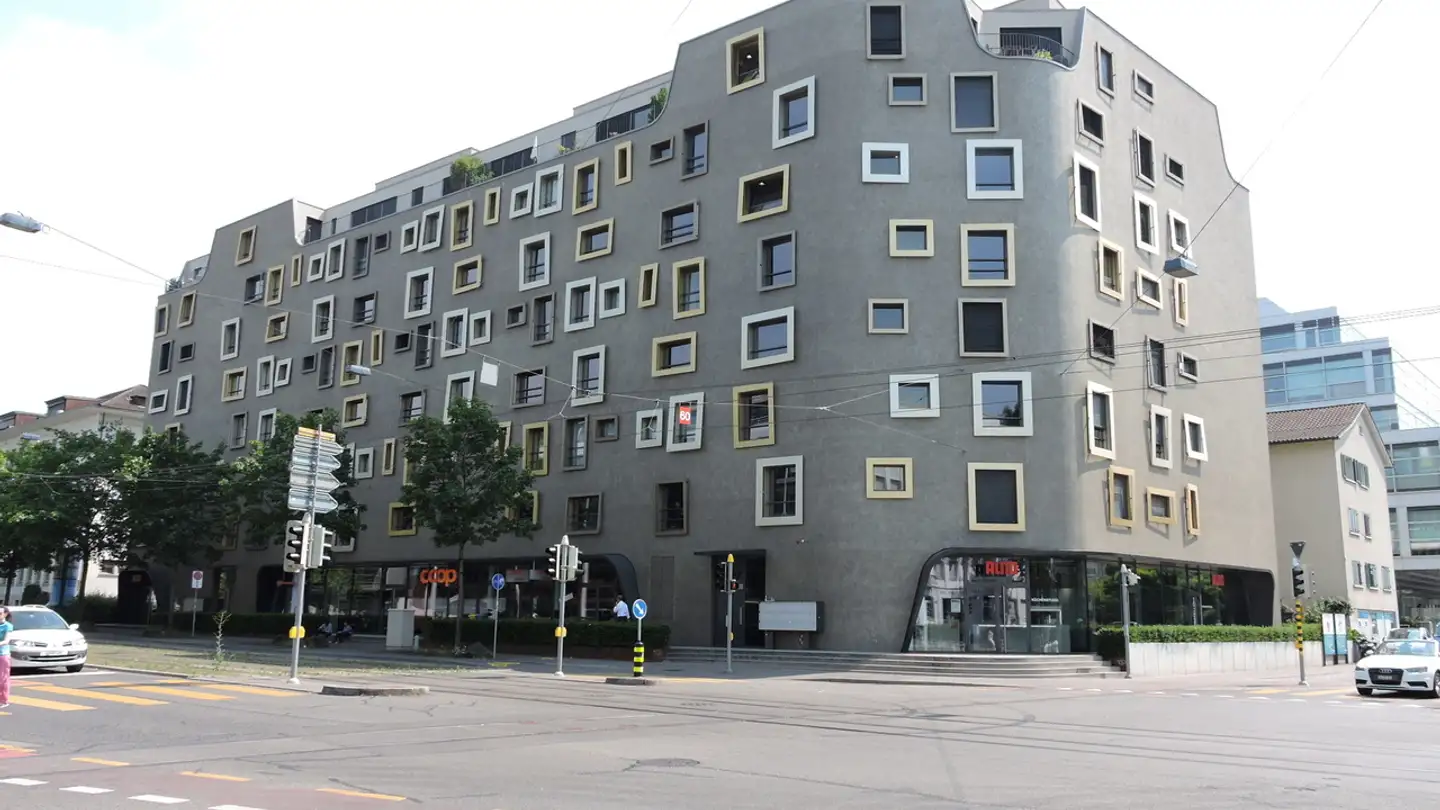 Parcheggio sotterraneo in affitto - Badenerstrasse, 8048 Zürich