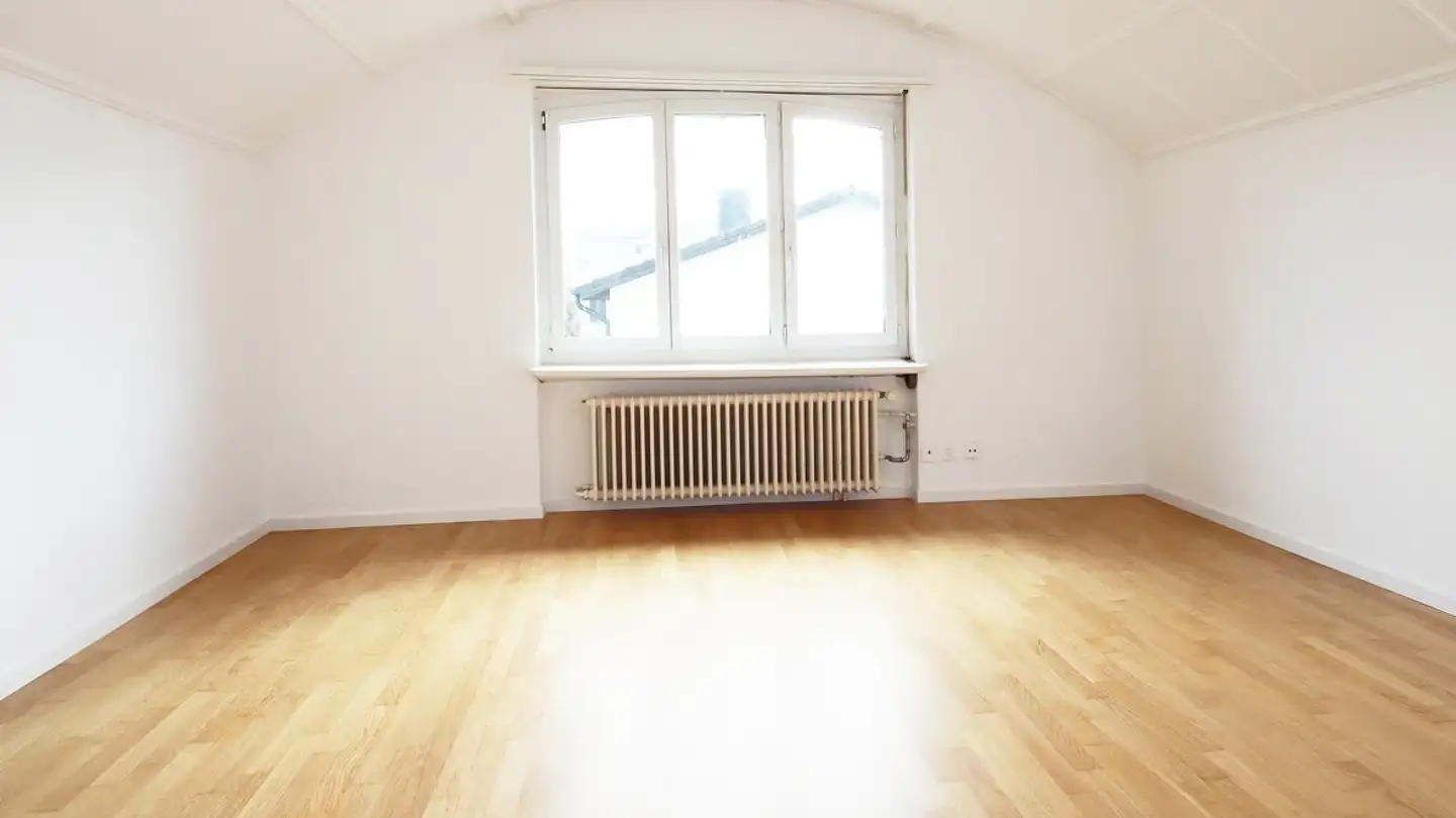 Dachgeschosswohnung mieten - Immenhauserstrasse 5, 8600 Dübendorf - Foto 2