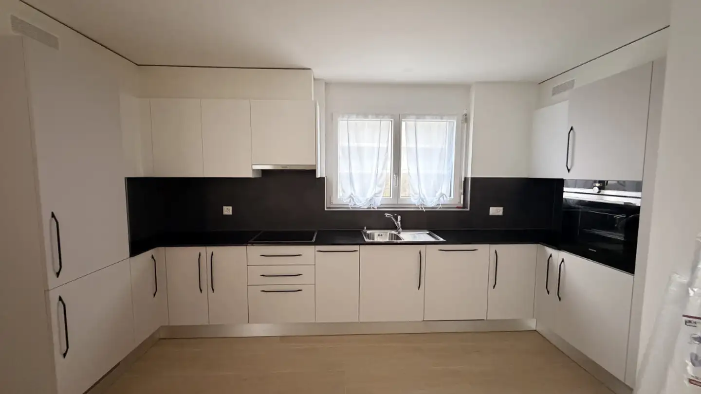 Magasin à louer - Chemin Du Stand 5, 1304 Cossonay-Ville