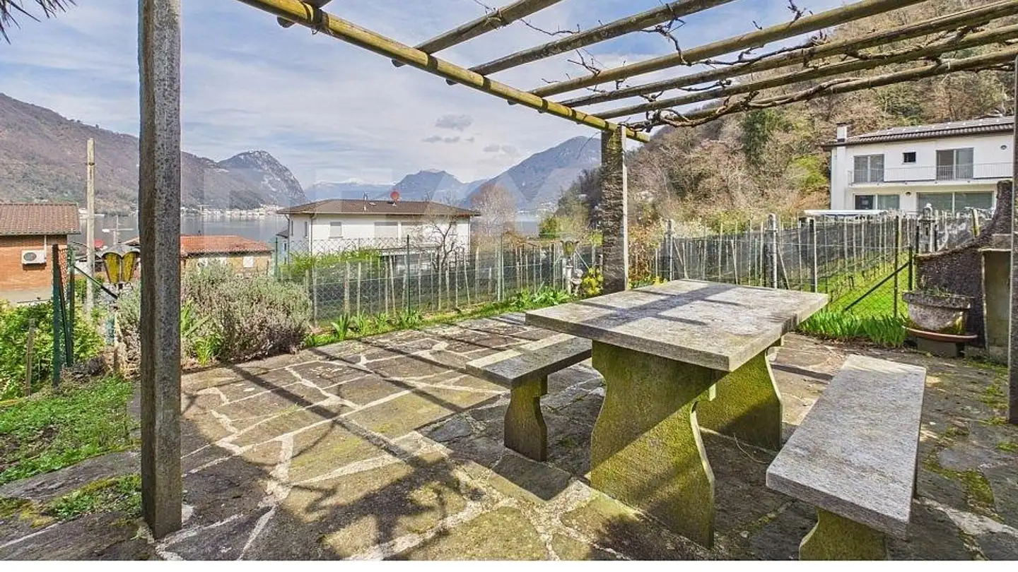 Einfamilienhaus kaufen - 6827 Brusino Arsizio