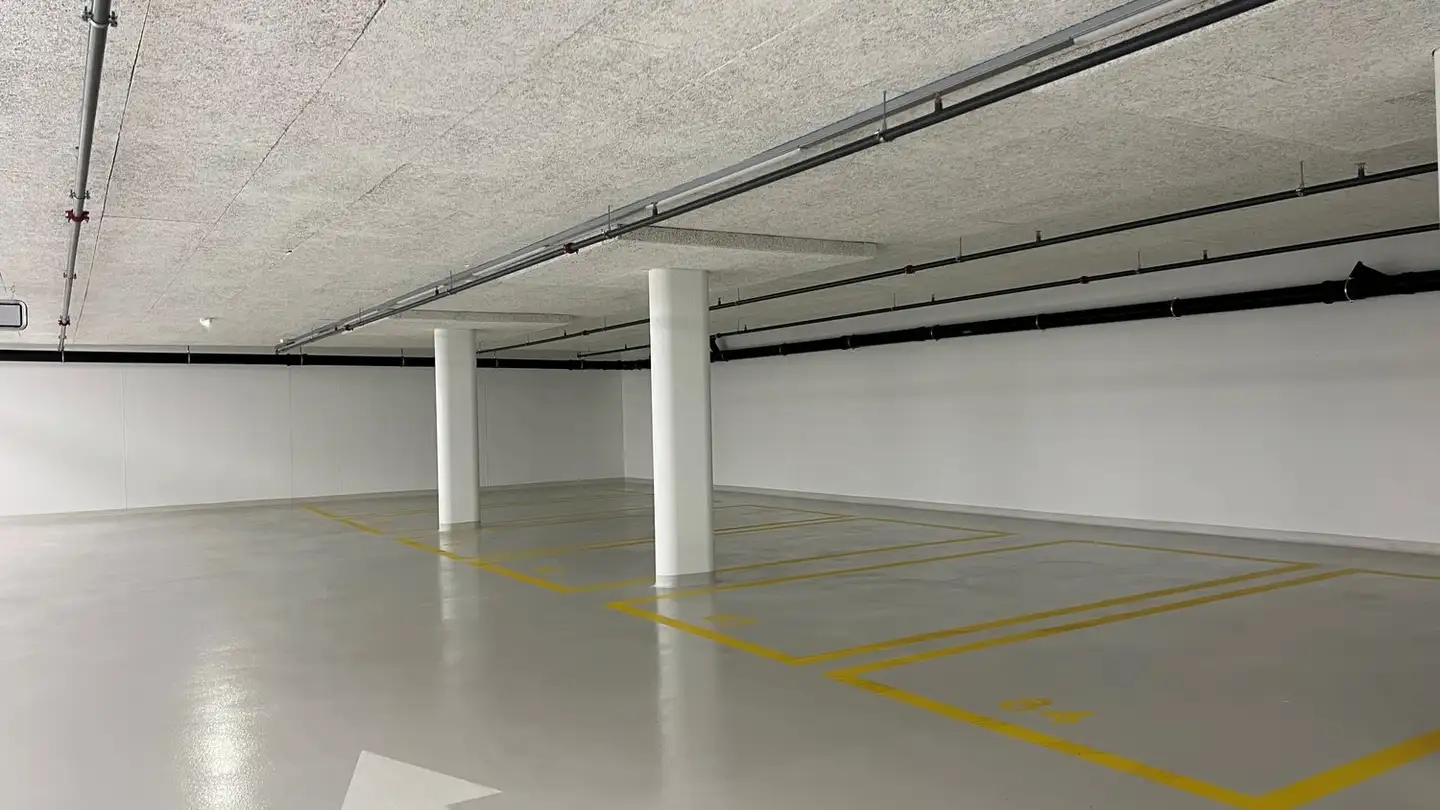 Place de parking souterraine à louer - Gerichtsplatz 1, 8610 Uster - Photo 3