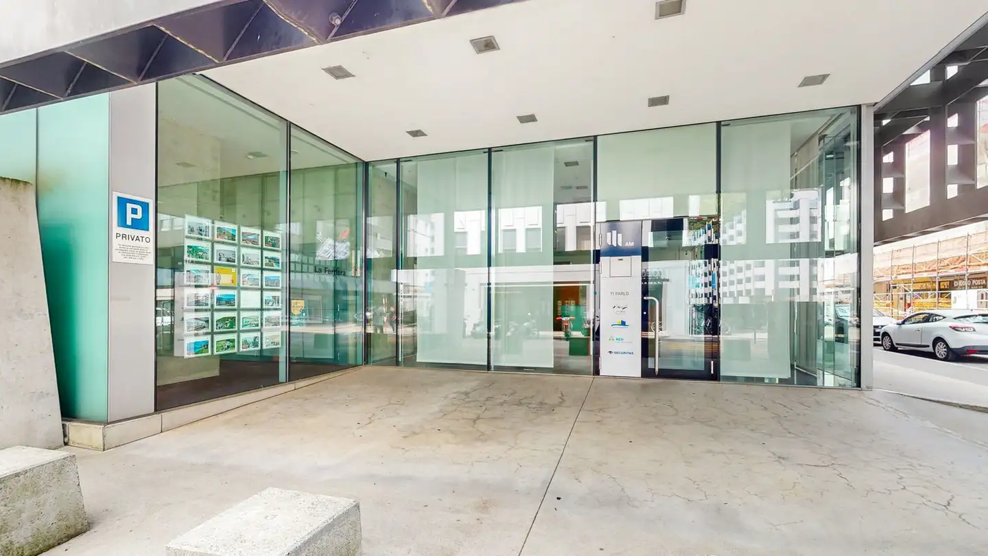 Negozio in affitto - Via Antonio Ciseri 13a, 6600 Locarno