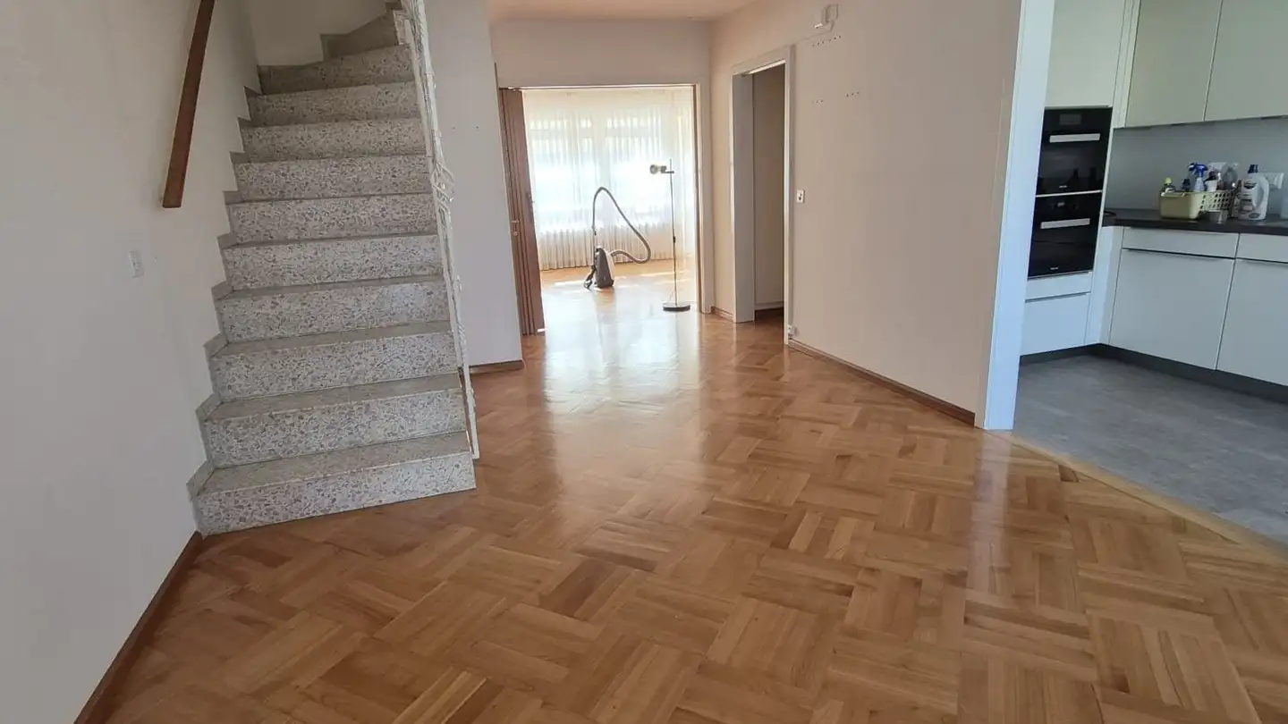 Row house for rent - 4147 Aesch BL - Photo 4