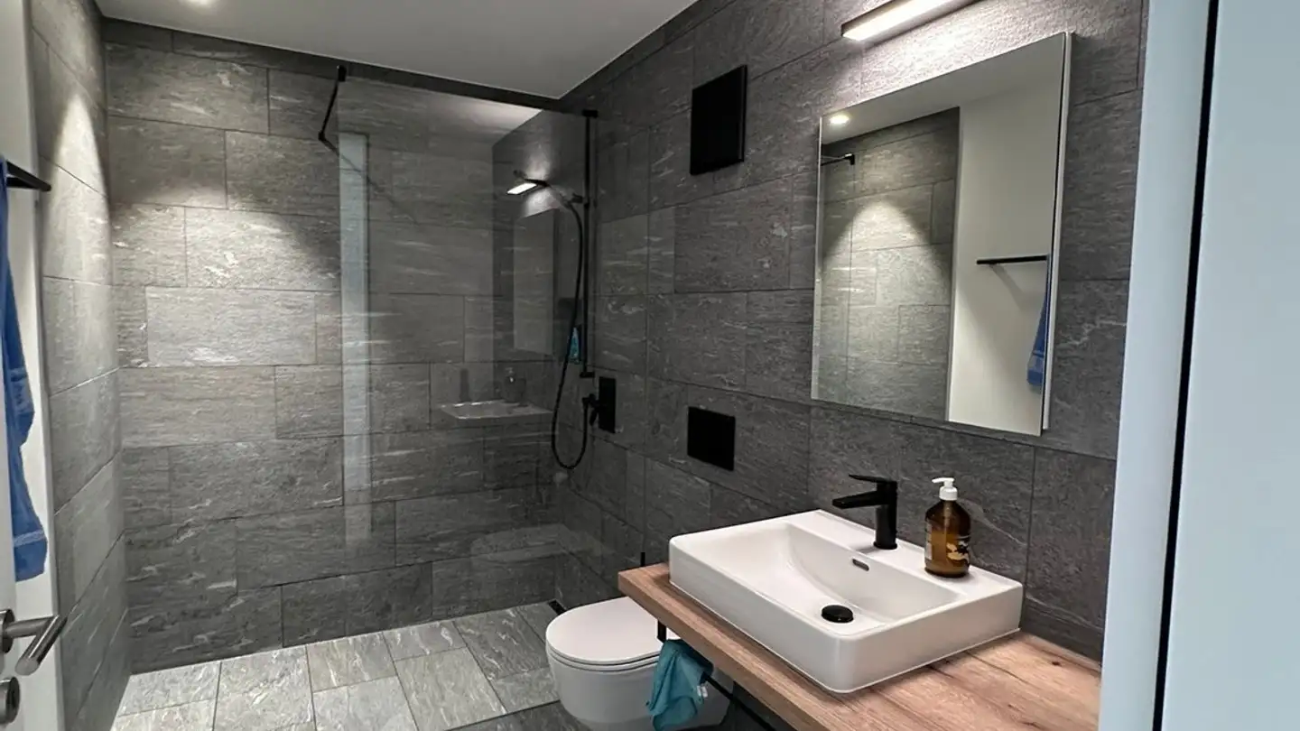 Appartement à louer - 7418 Tumegl/Tomils - Photo 4