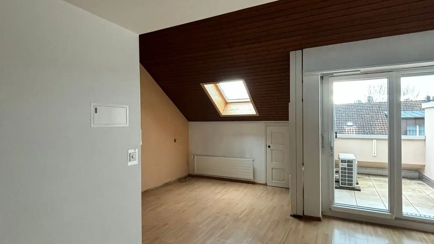 Dachgeschosswohnung mieten - Helvetierstrasse 17, 4125 Riehen