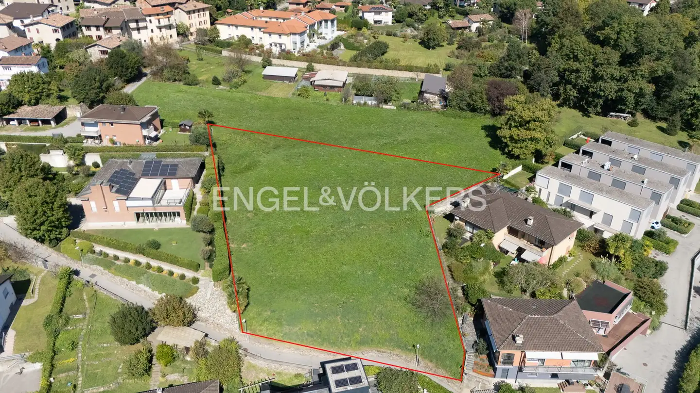 Constructible plot for sale - 6925 Gentilino