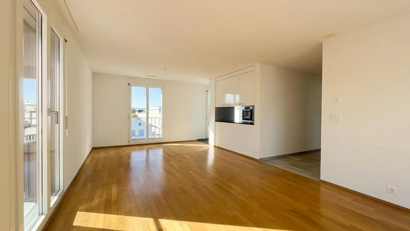 Apartment for rent - Oberwilerstrasse 12, 4106 Therwil - Photo 2