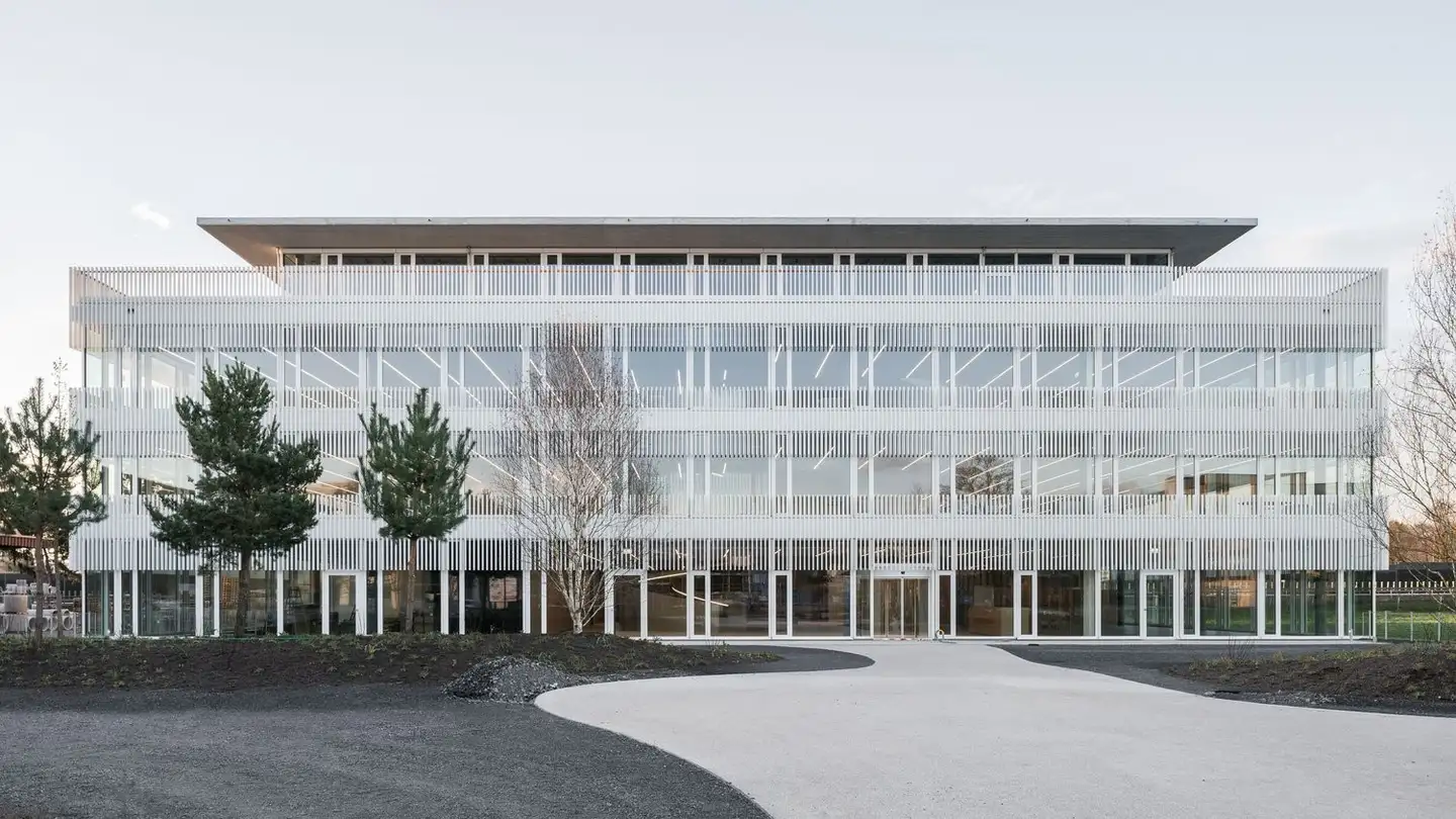 Bureau à louer - Sumpfstrasse 18, 6312 Steinhausen - Photo 2