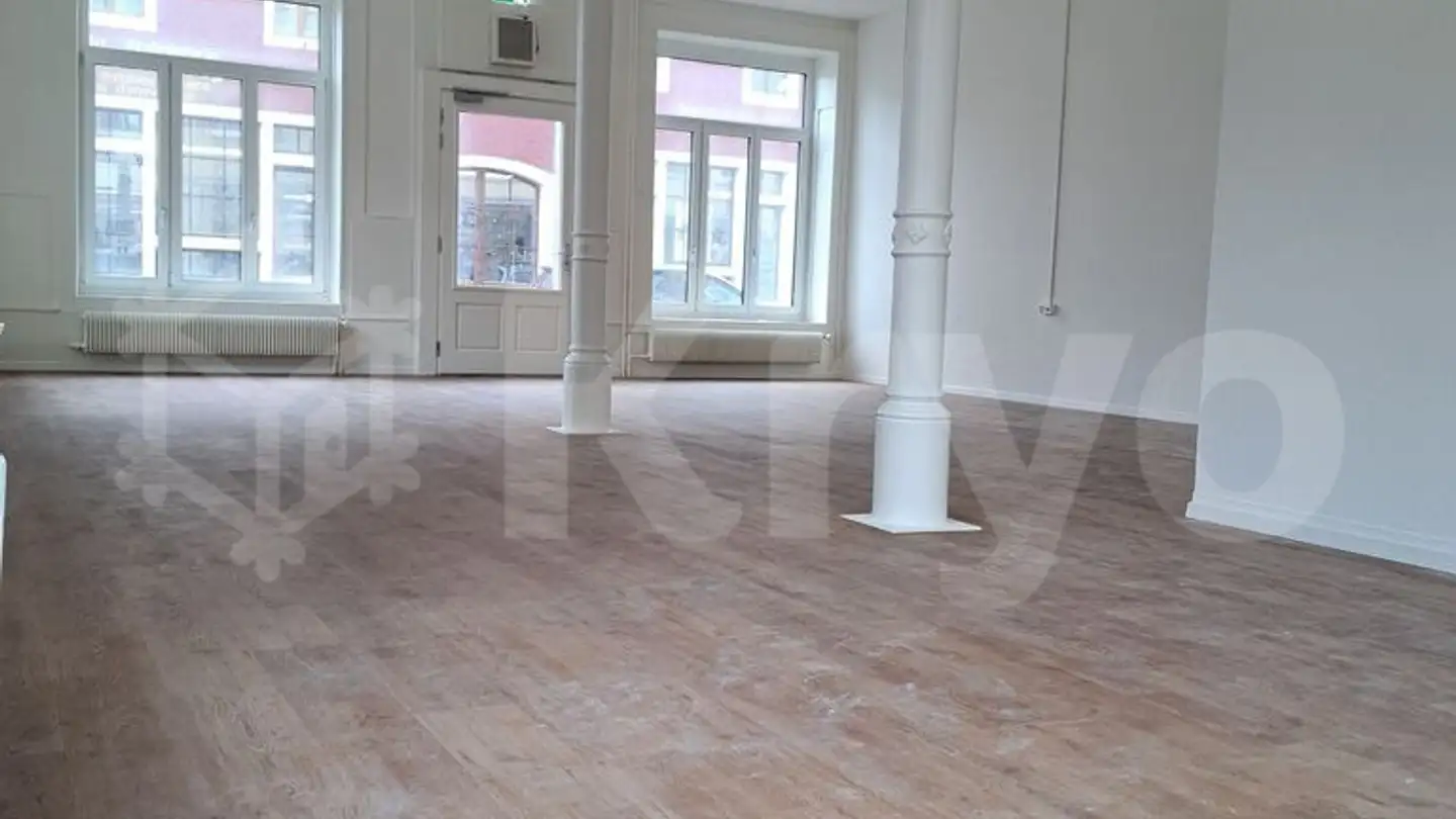 Commercial for rent - Rue Du Collège 23, 2300 La Chaux-de-Fonds