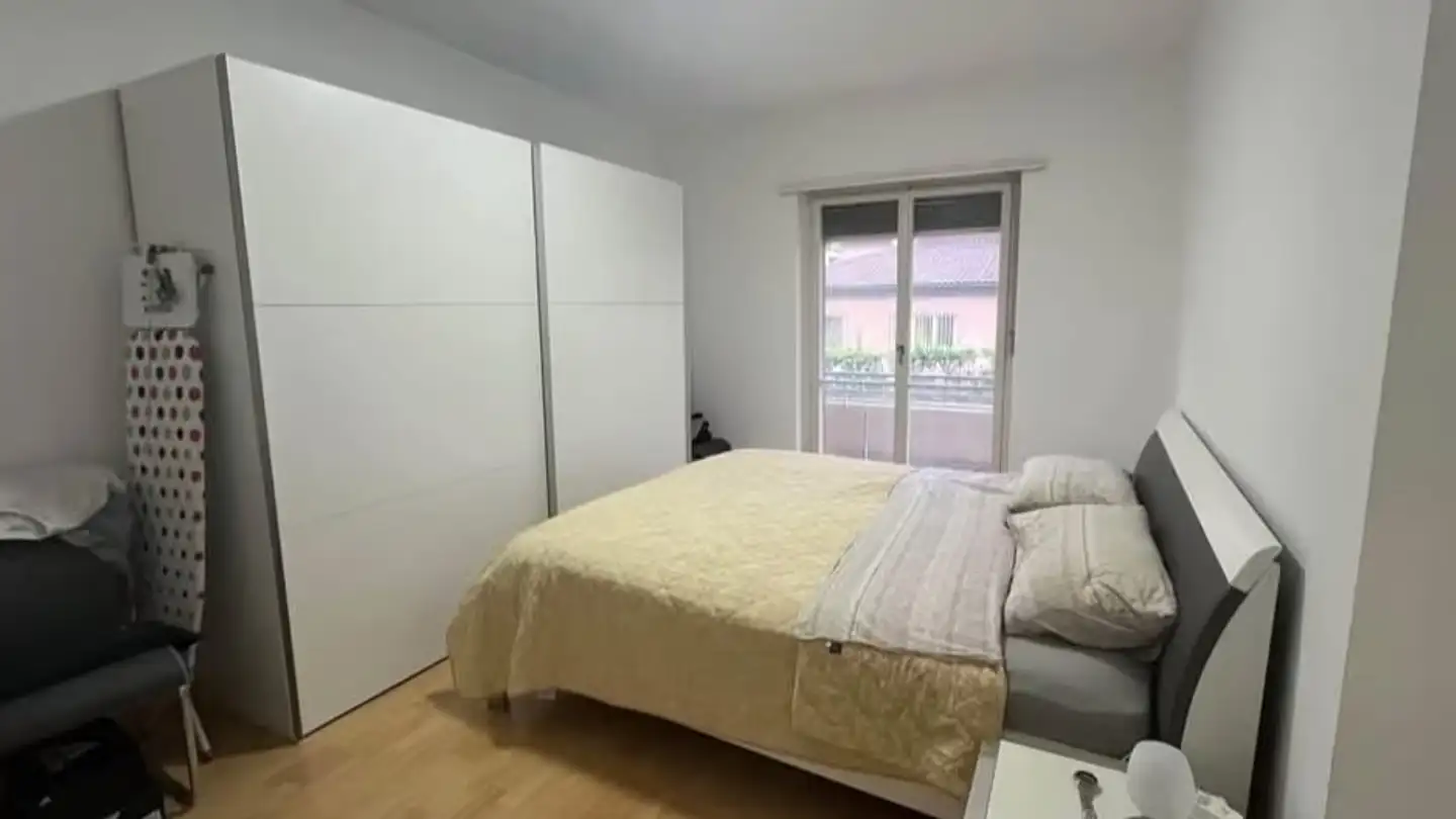 Apartment for rent - Viale Stefano Franscini 35, 6500 Bellinzona - Photo 3