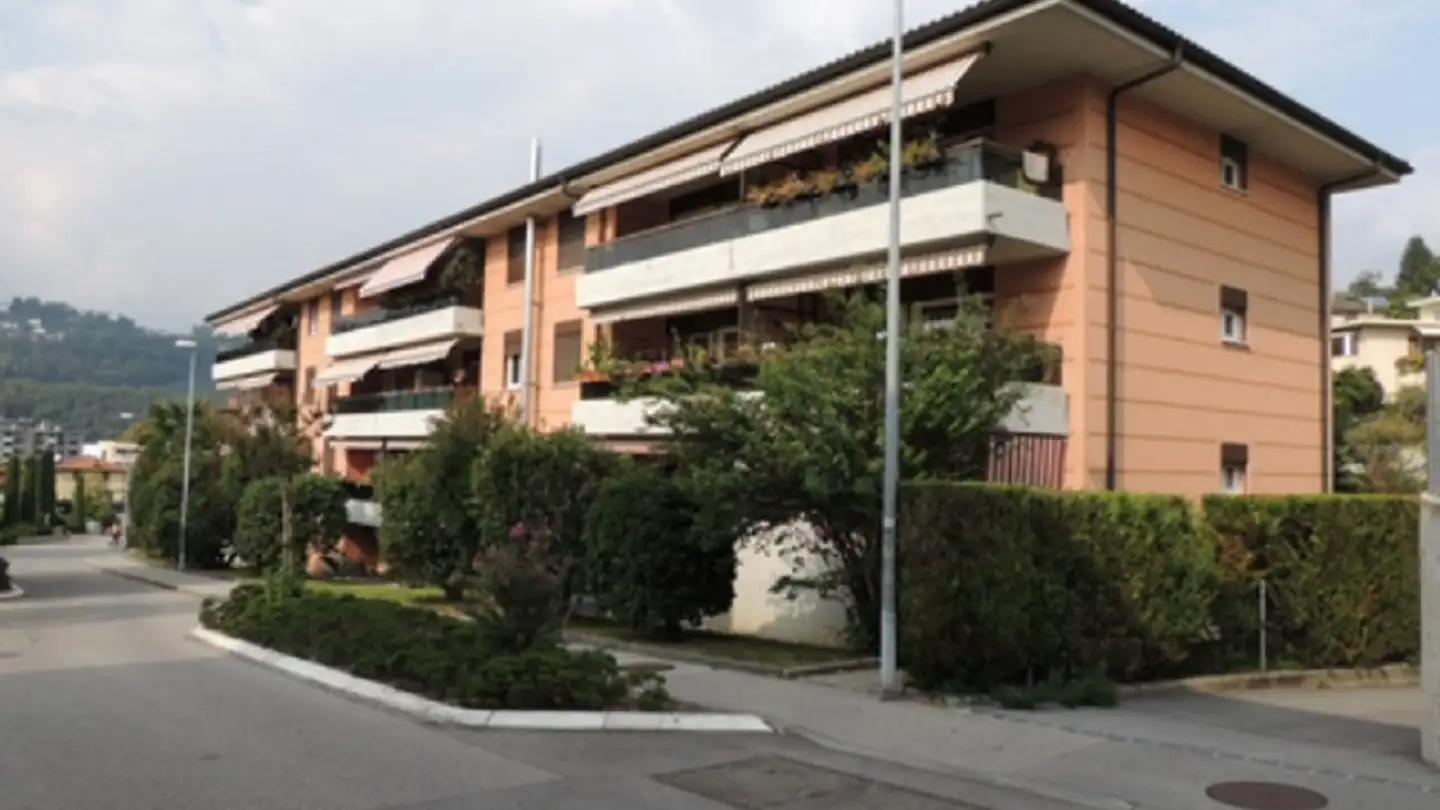 Garage individuel à louer - Via Alla Bozzoreda 30, 6963 Pregassona