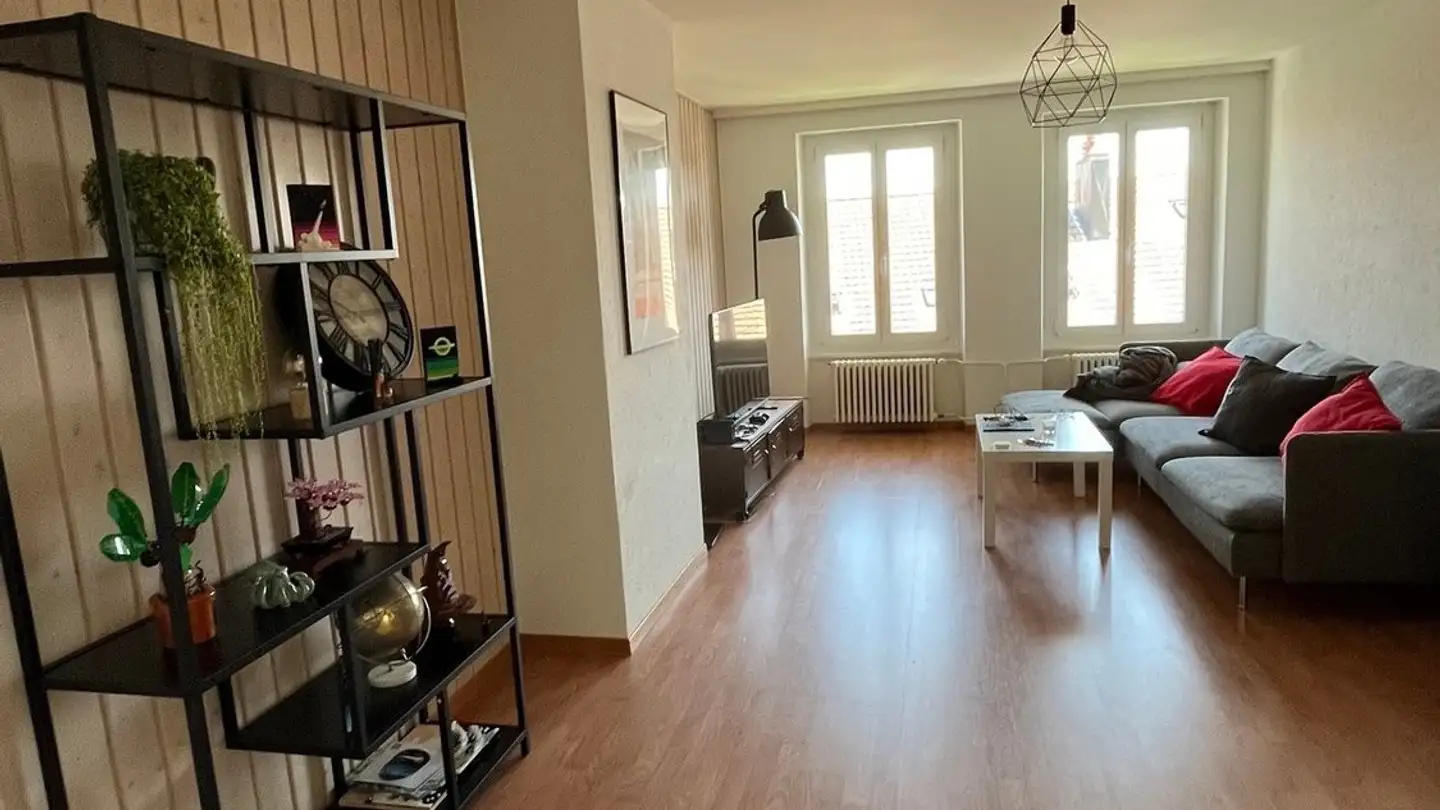 Appartement à louer - 1188 Gimel