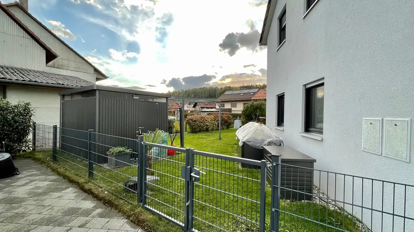 Single house for sale - 1528 Surpierre - Photo 2