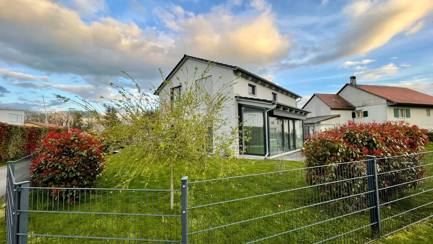 Single house for sale - 1528 Surpierre - Photo 3