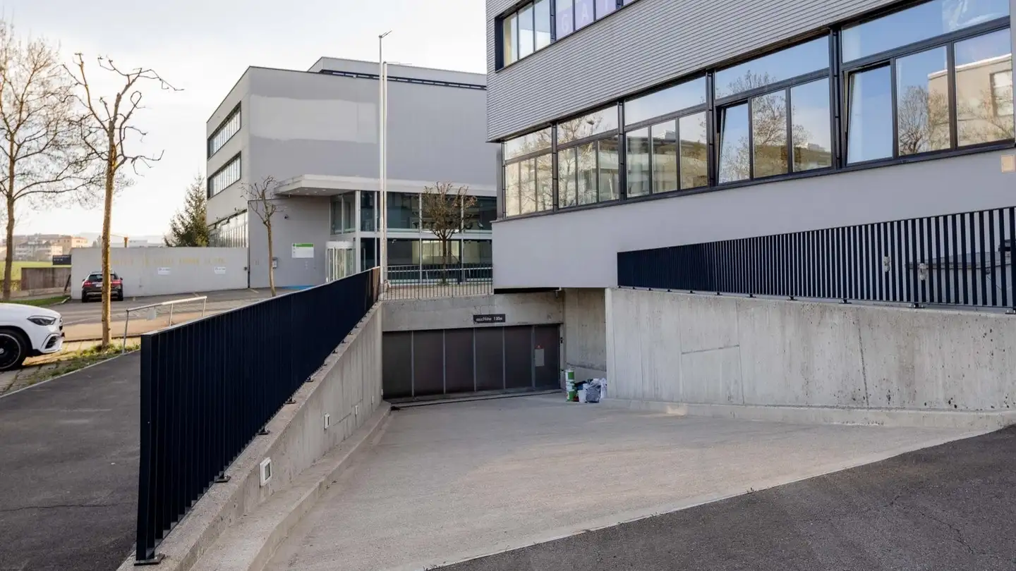 Parcheggio esterno in affitto - Brunnmatt 16, 6330 Cham