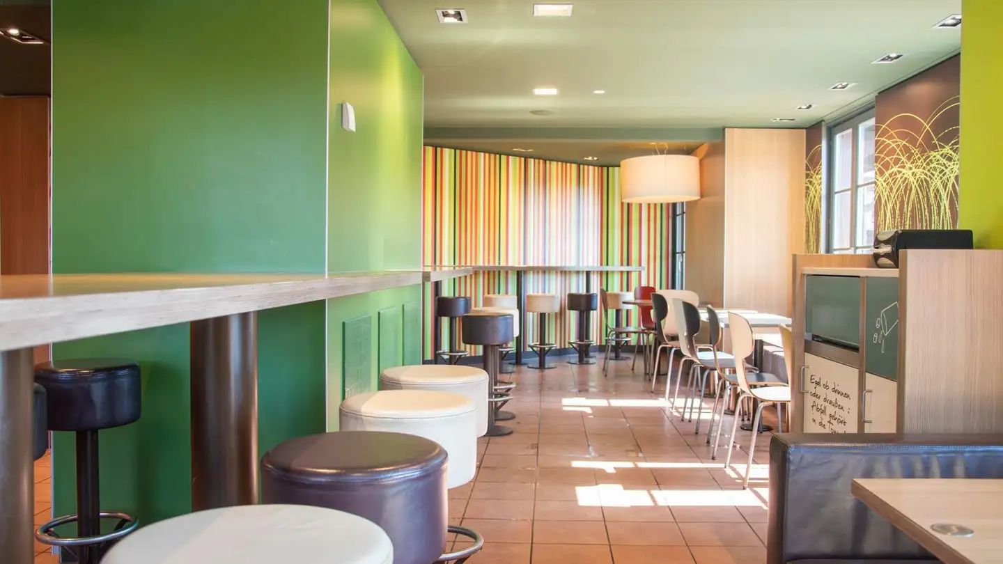 Magasin à louer - Hirschenplatz 1, 3250 Lyss - Photo 2