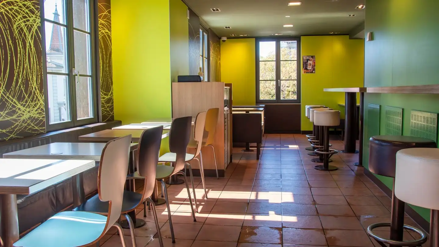 Magasin à louer - Hirschenplatz 1, 3250 Lyss - Photo 3