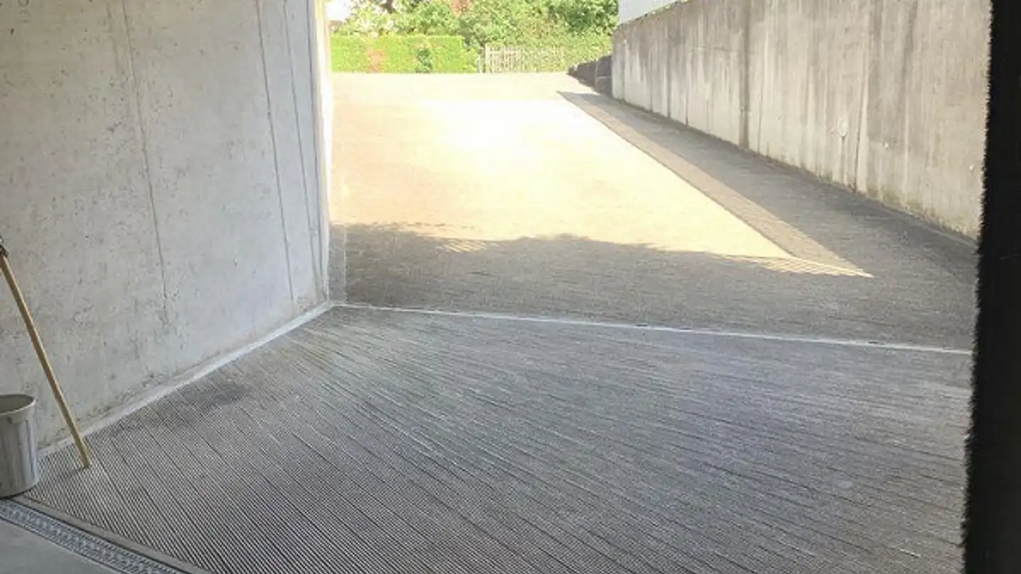 Tiefgaragenstellplatz mieten - Unterthurenstrasse 4, 8570 Weinfelden - Foto 3