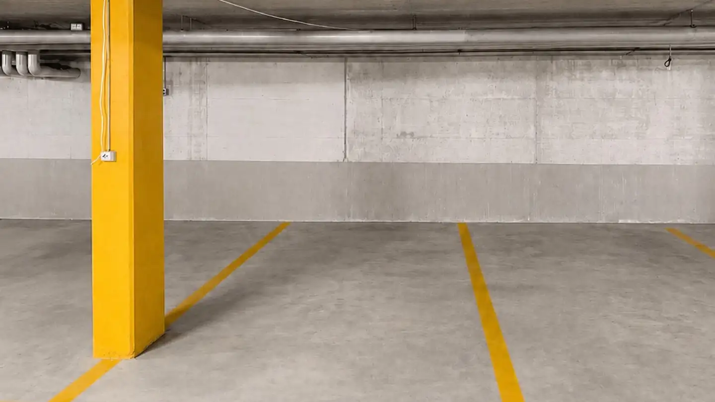 Place de parking extérieure à louer - Poststrasse 13, 8105 Watt