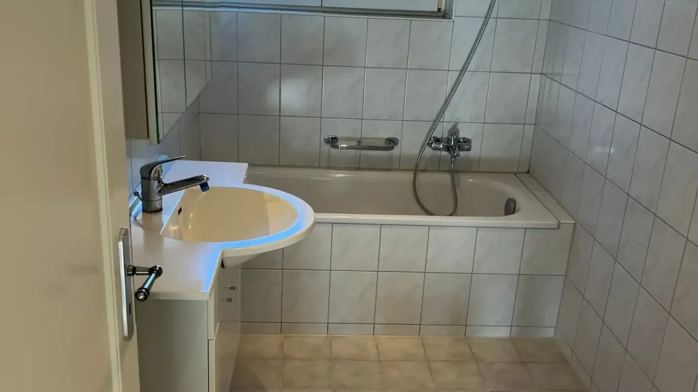 Apartment for rent - Alte Jonastrasse 20, 8640 Rapperswil SG - Photo 3