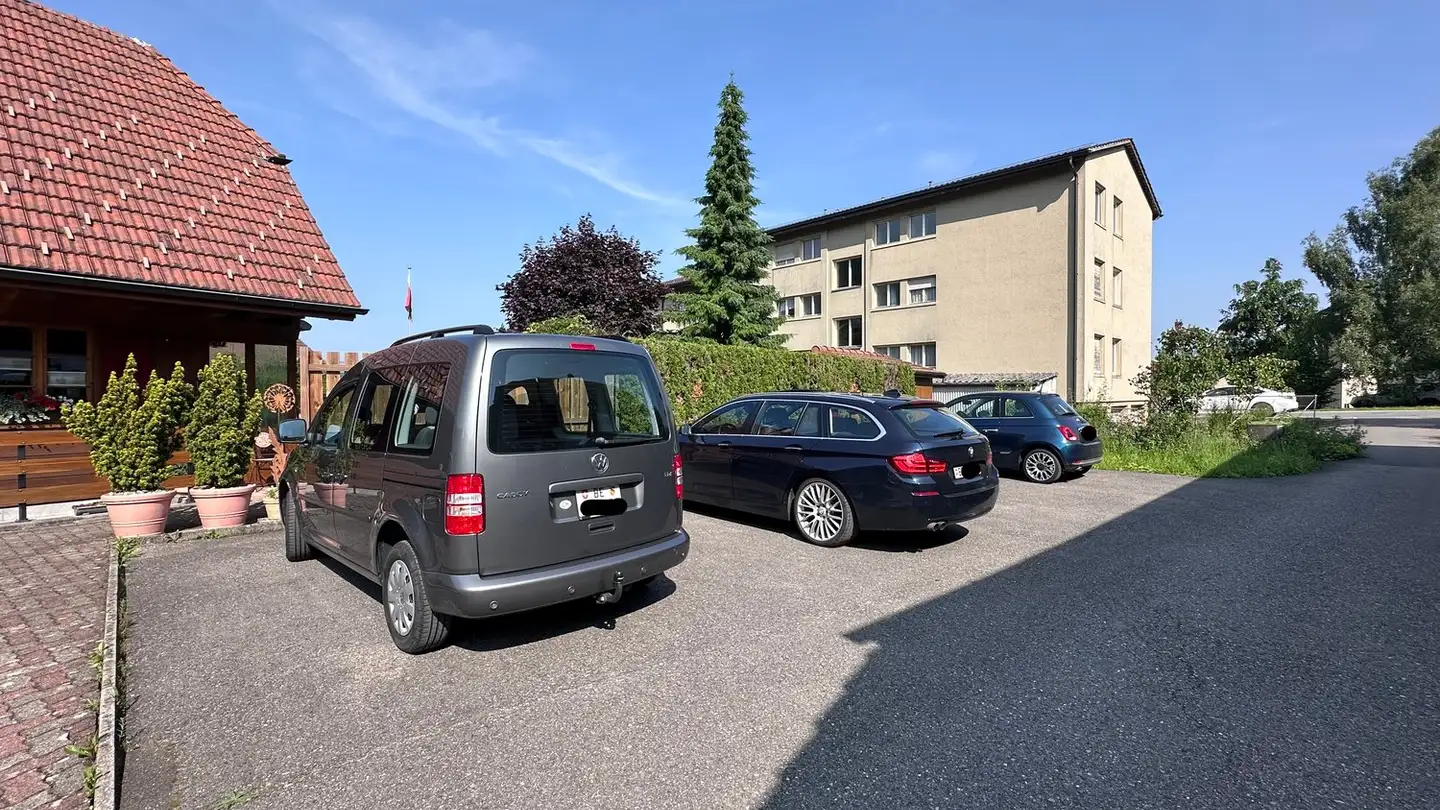 Parcheggio esterno in affitto - Gartenweg 1, 3665 Wattenwil - Foto 2