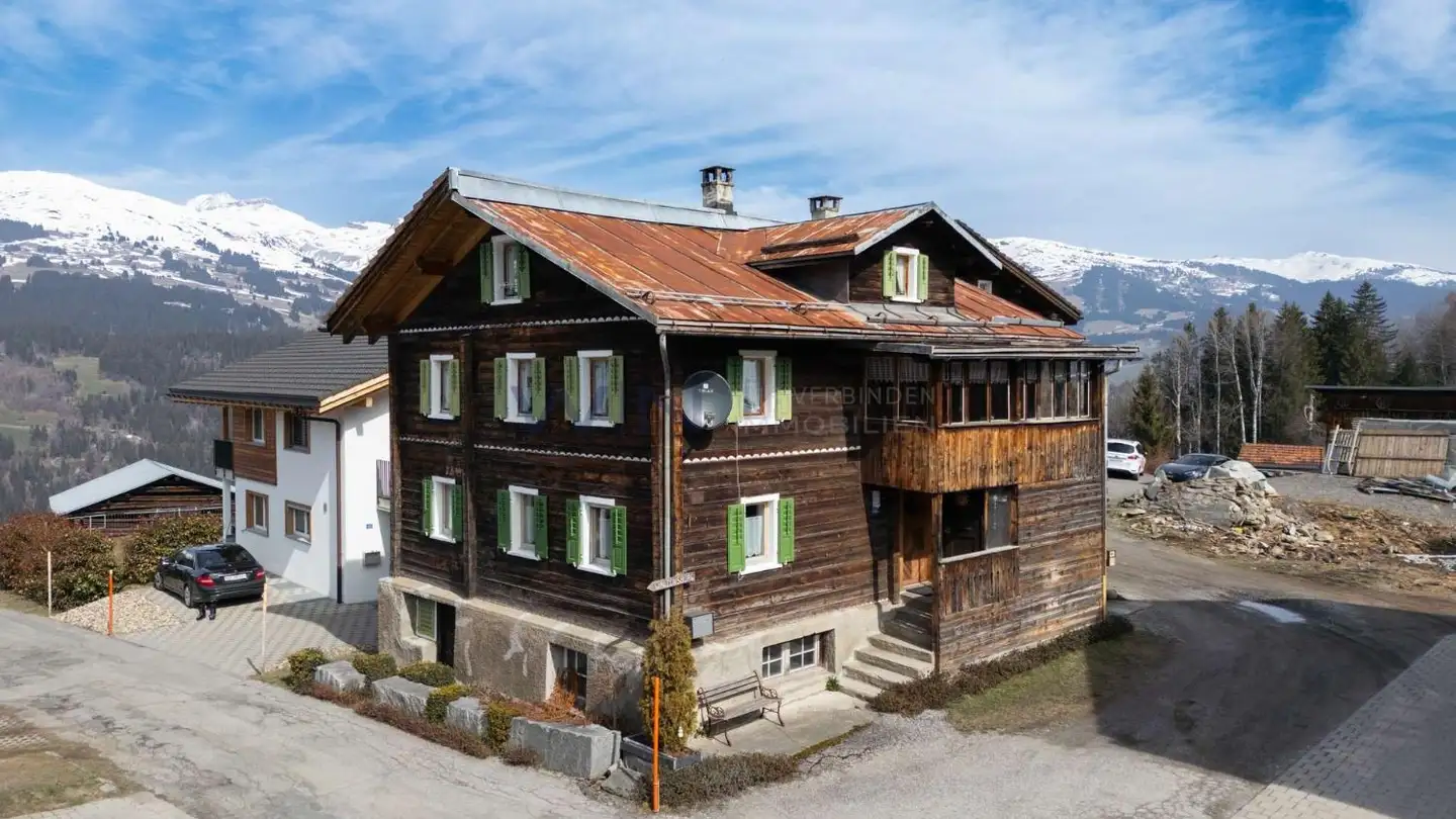Immeuble résidentiel à vendre - 7134 Obersaxen