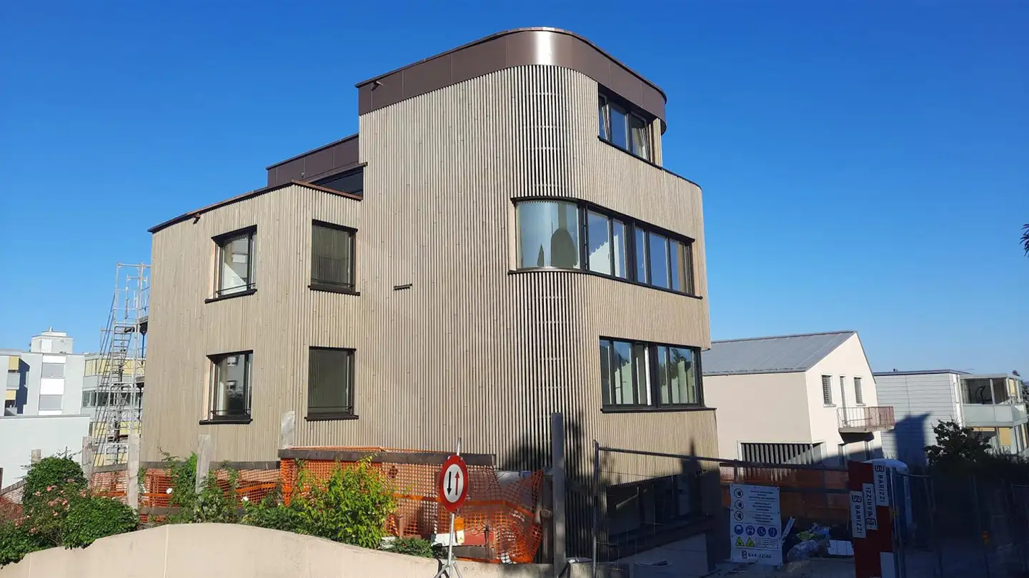 Appartamento a gradini in affitto - Bergliweg 4, 8048 Zürich