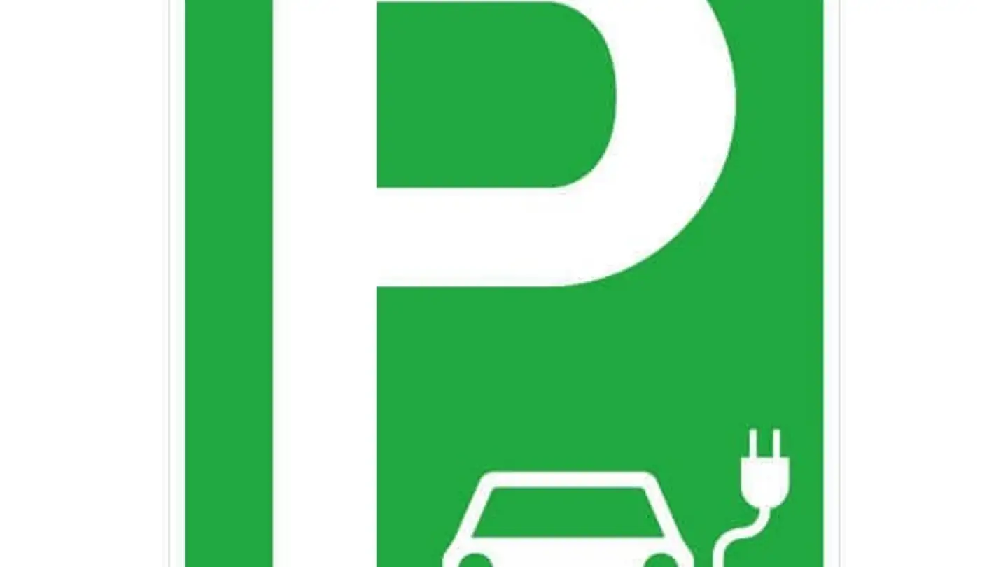 Outdoor parking space for rent - Kommetsrüti 32, 6110 Wolhusen