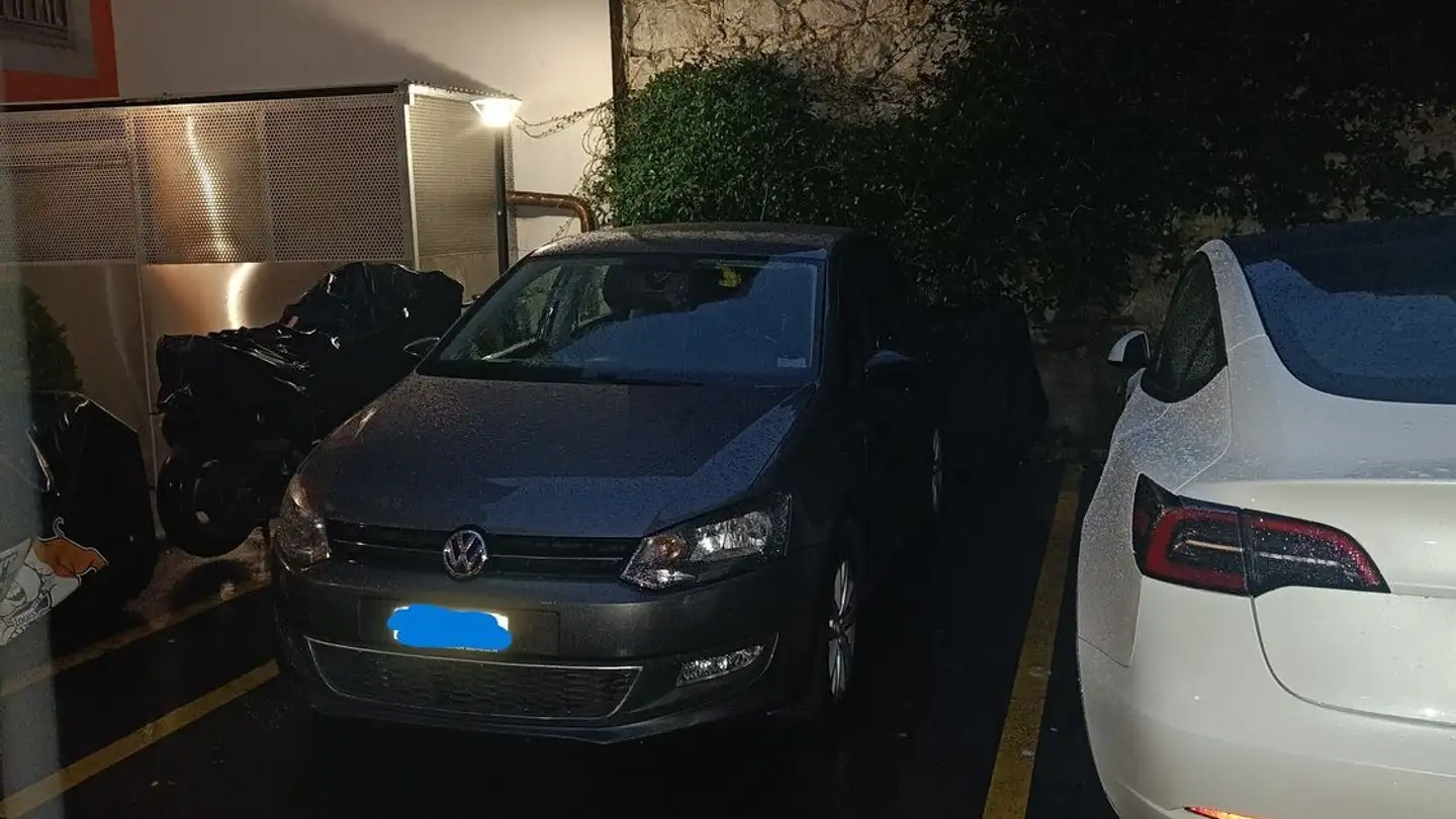 Place de parking extérieure à louer - Rue De Lausanne 27b, 1201 Genève - Photo 3