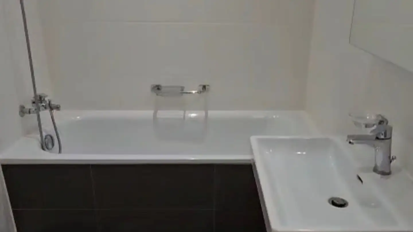 Apartment for rent - 1203 Genève - Photo 3