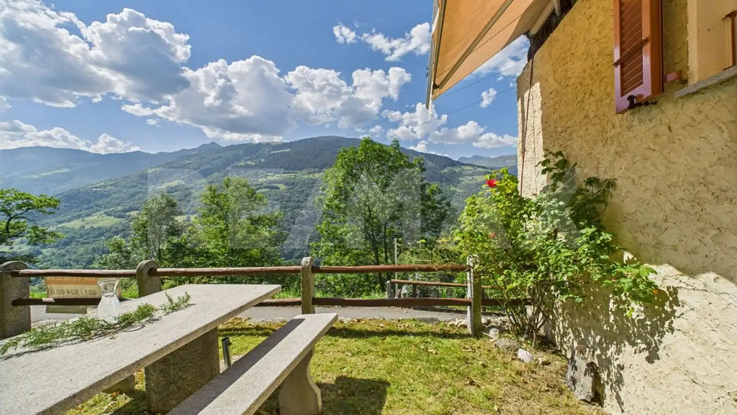 Furnished apartment for sale - 6717 Dangio