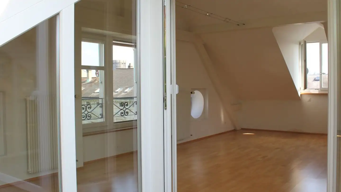 Dachgeschosswohnung mieten - Schertlingasse 3, 4051 Basel - Foto 3