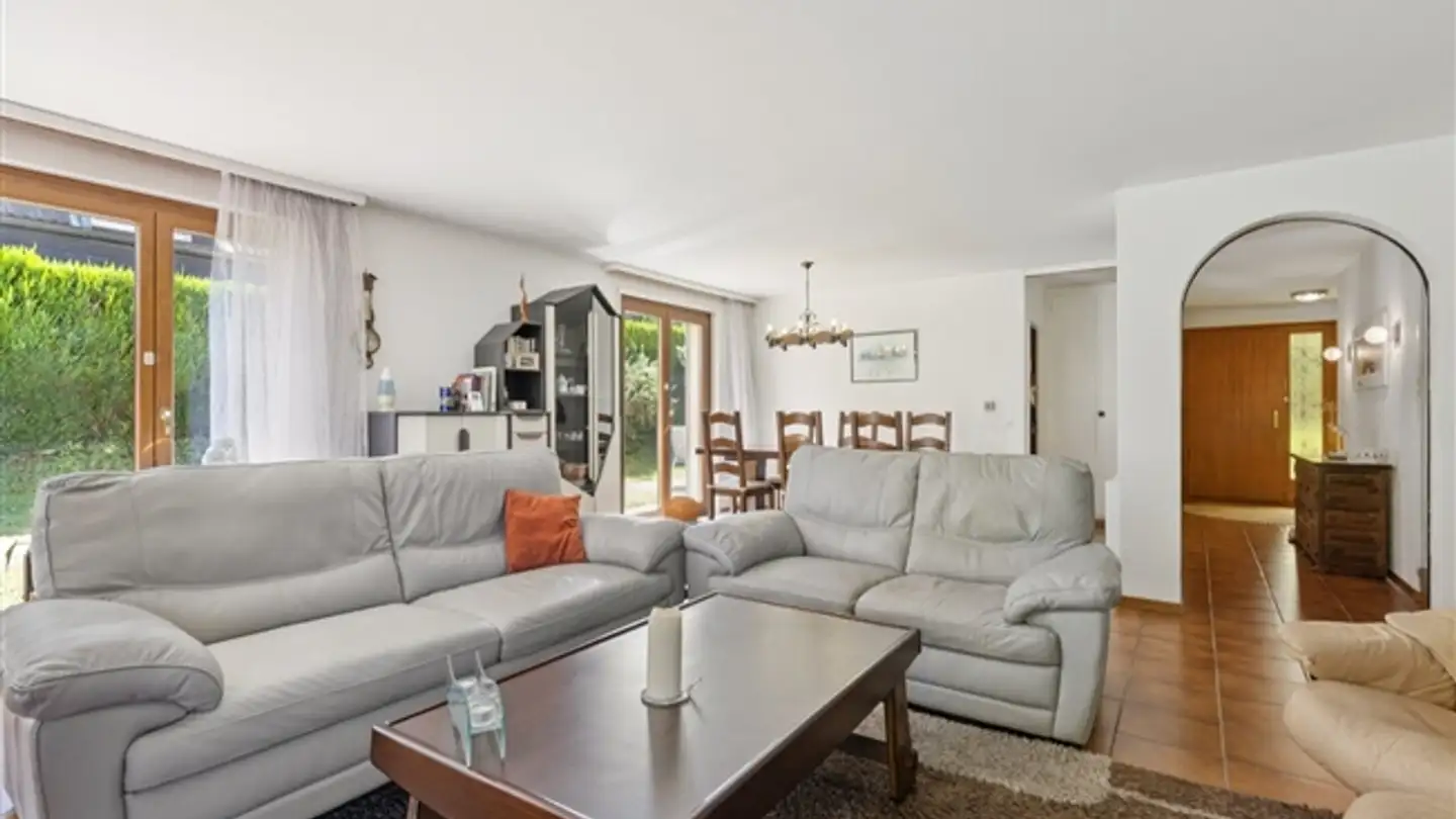 Row house for sale - 1026 Echandens