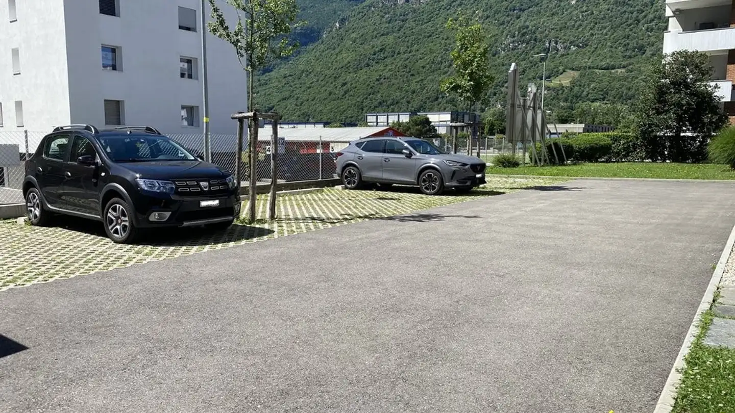 Parkplatz im Freien mieten - Via Stefano Franscini 14, 6710 Biasca
