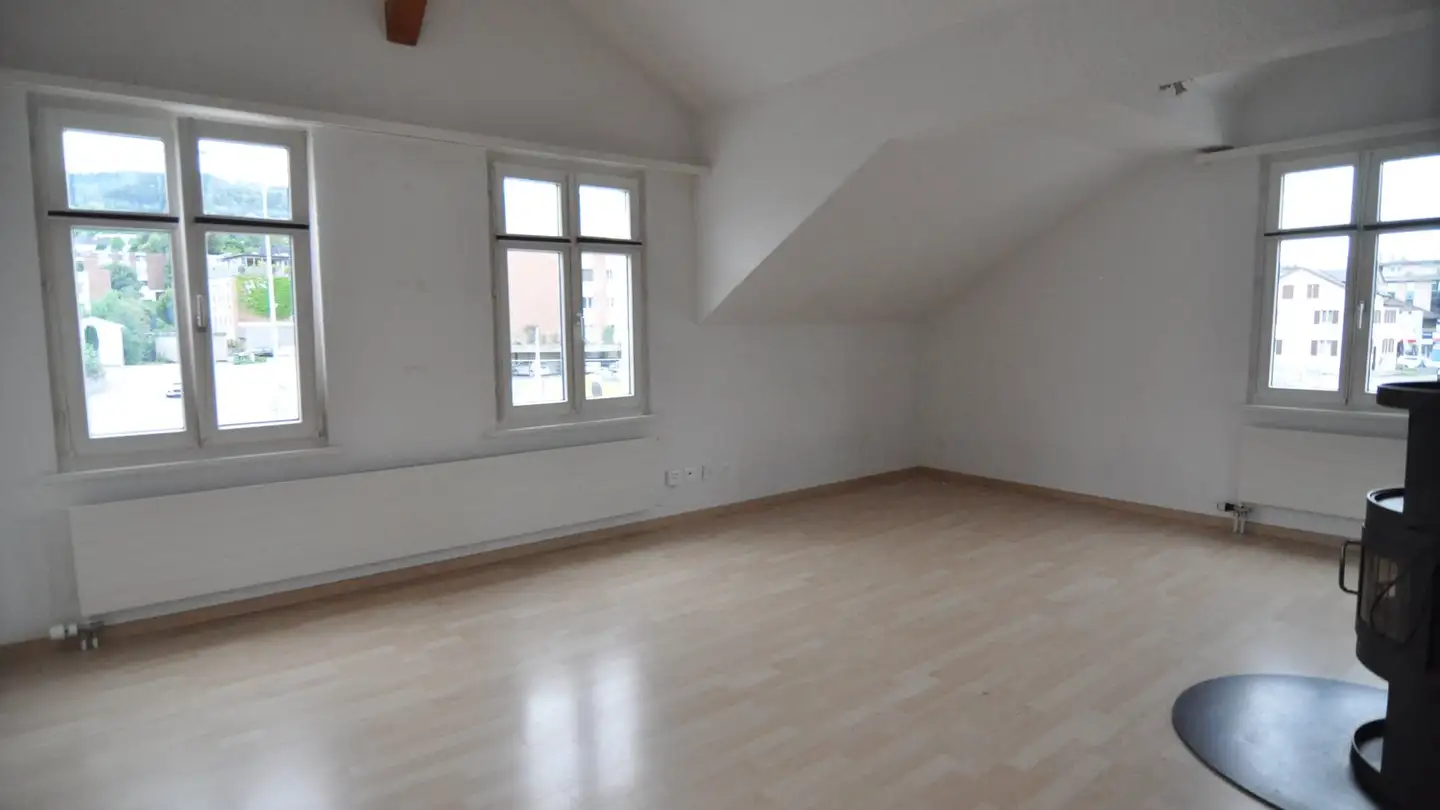 Attic flat for rent - Flawilerstrasse 55, 9242 Oberuzwil - Photo 2