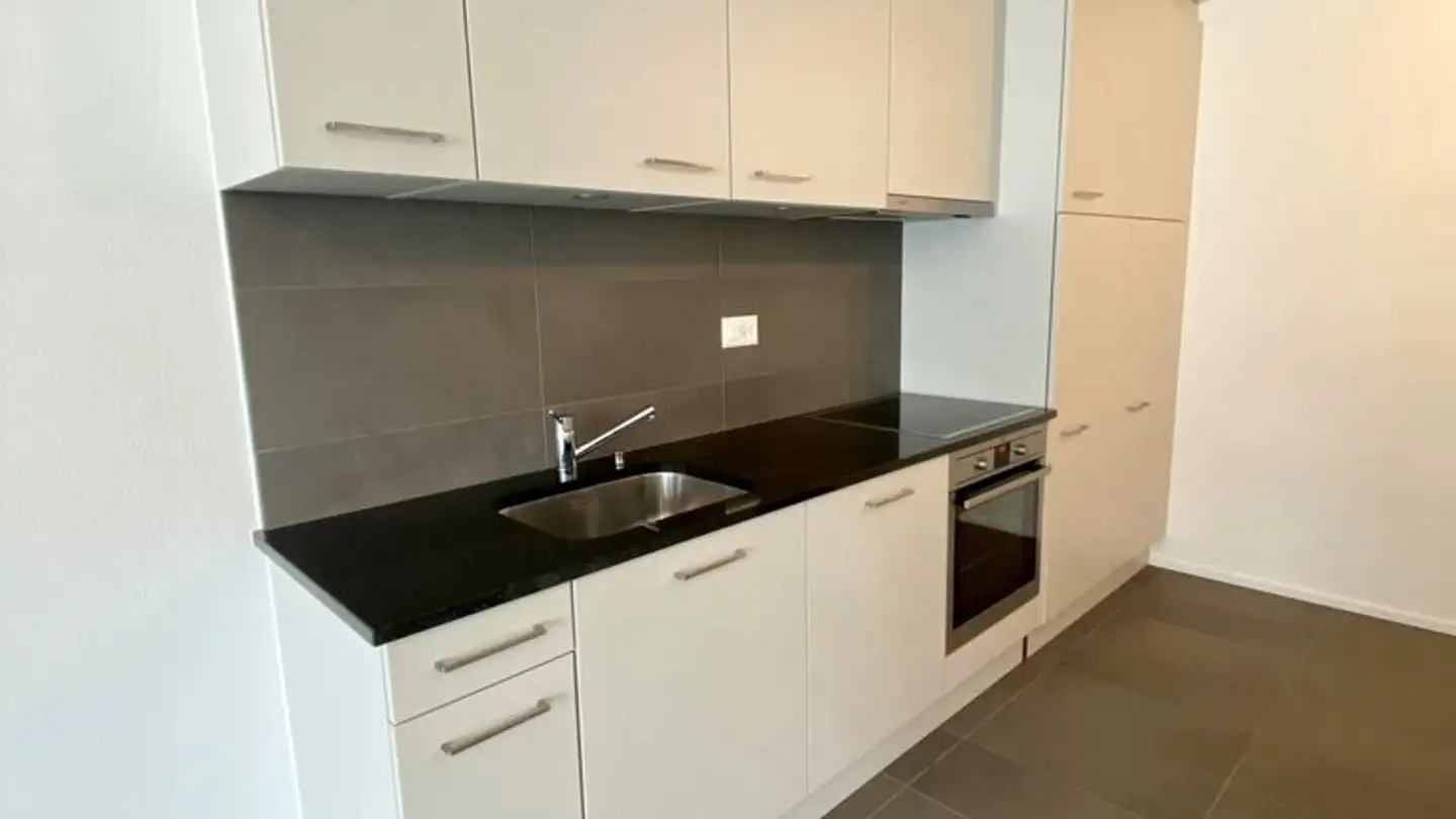 Apartment for rent - Avenue Des Platanes 10, 3960 Sierre - Photo 3