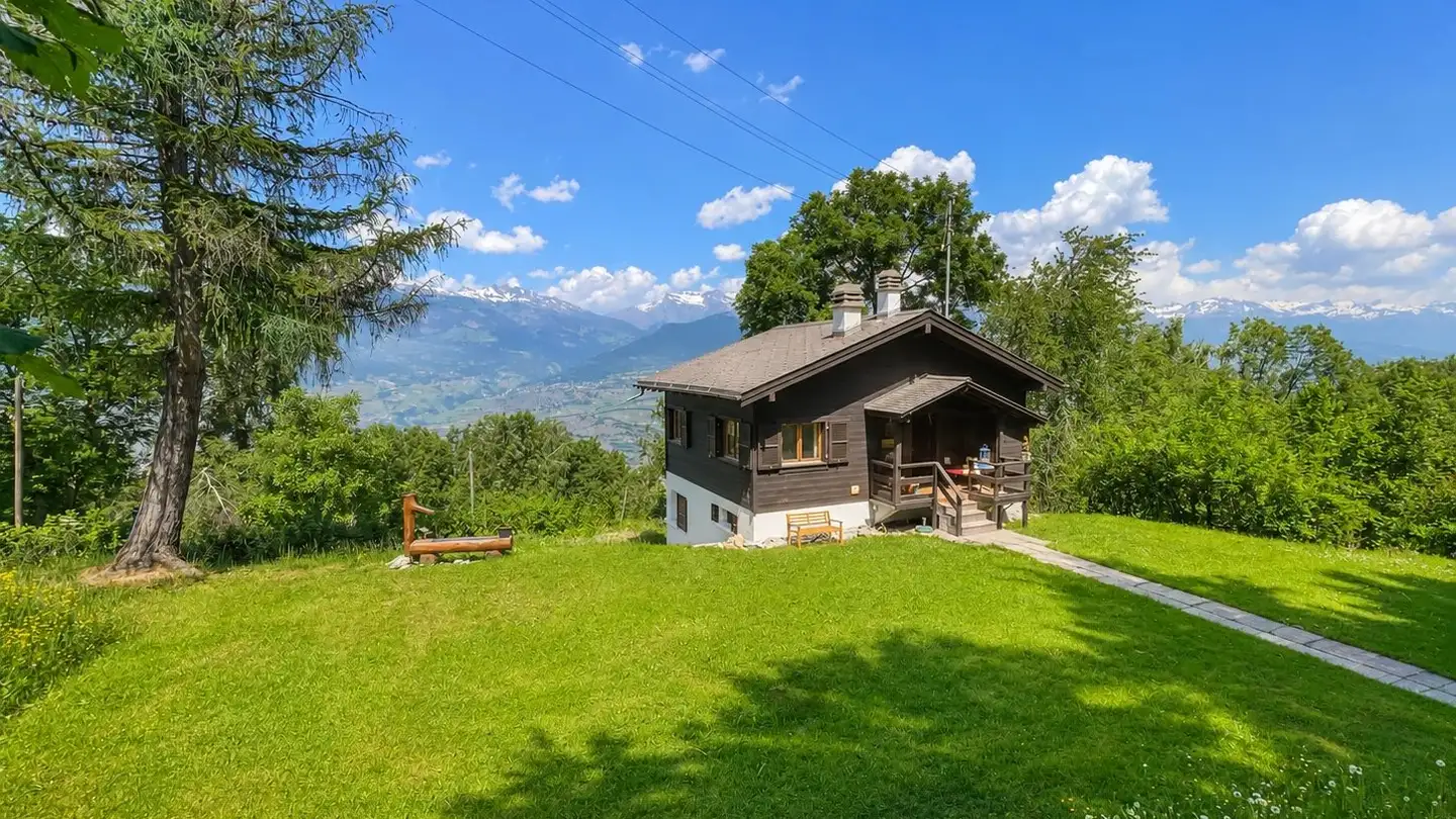 Chalet for sale - 1991 Salins