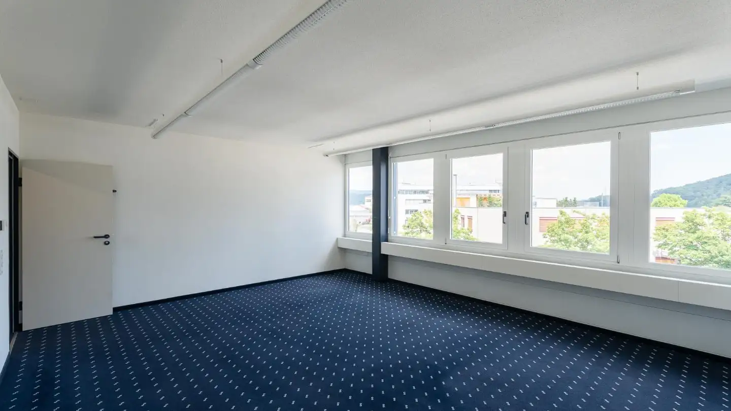 Bürofläche mieten - Ausserfeldstrasse 9, 5036 Oberentfelden - Foto 2