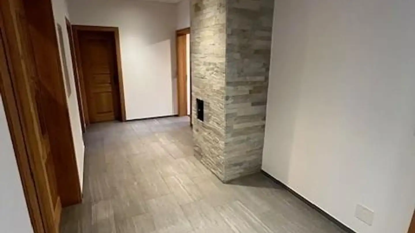 Attico in affitto - Entadem Vitg 87, 7142 Cumbel - Photo 2