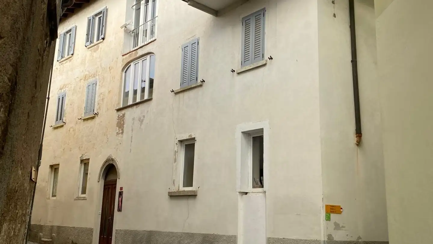 Casa singola in vendita - Via Ferdinando Bustelli 12, 6863 Besazio