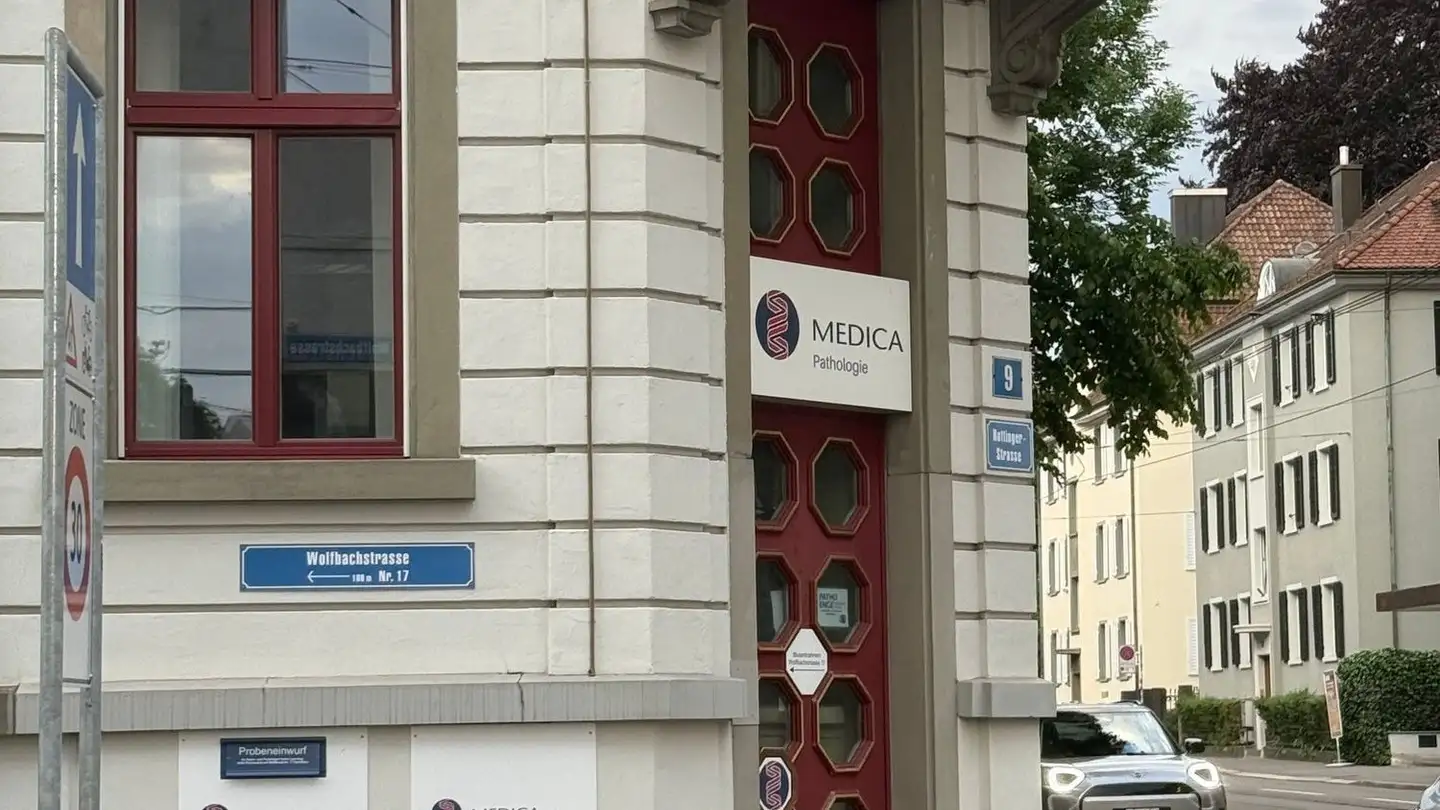 Parcheggio sotterraneo in affitto - Wolfbachstrasse, 8032 Zürich - Photo 4