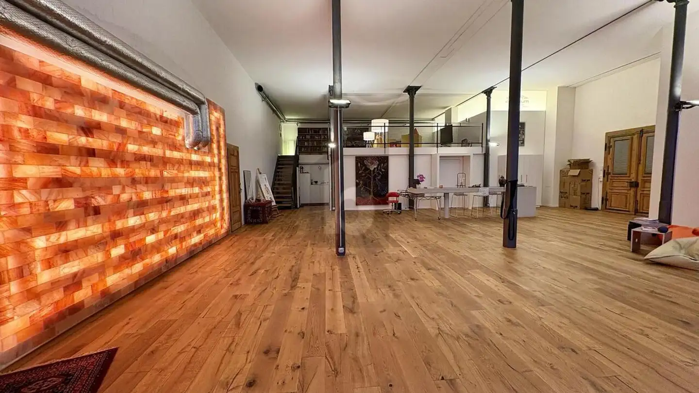 Mixed-use building for rent - 8630 Rüti ZH