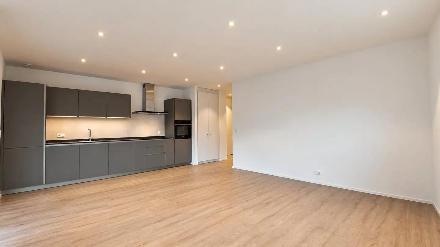 Appartement à louer - Avenue De France 11, 1870 Monthey - Photo 2