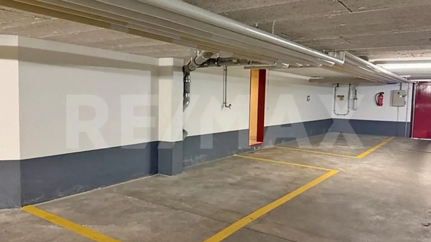 Garage individuel à louer - Segantinistrasse 216, 8049 Zürich