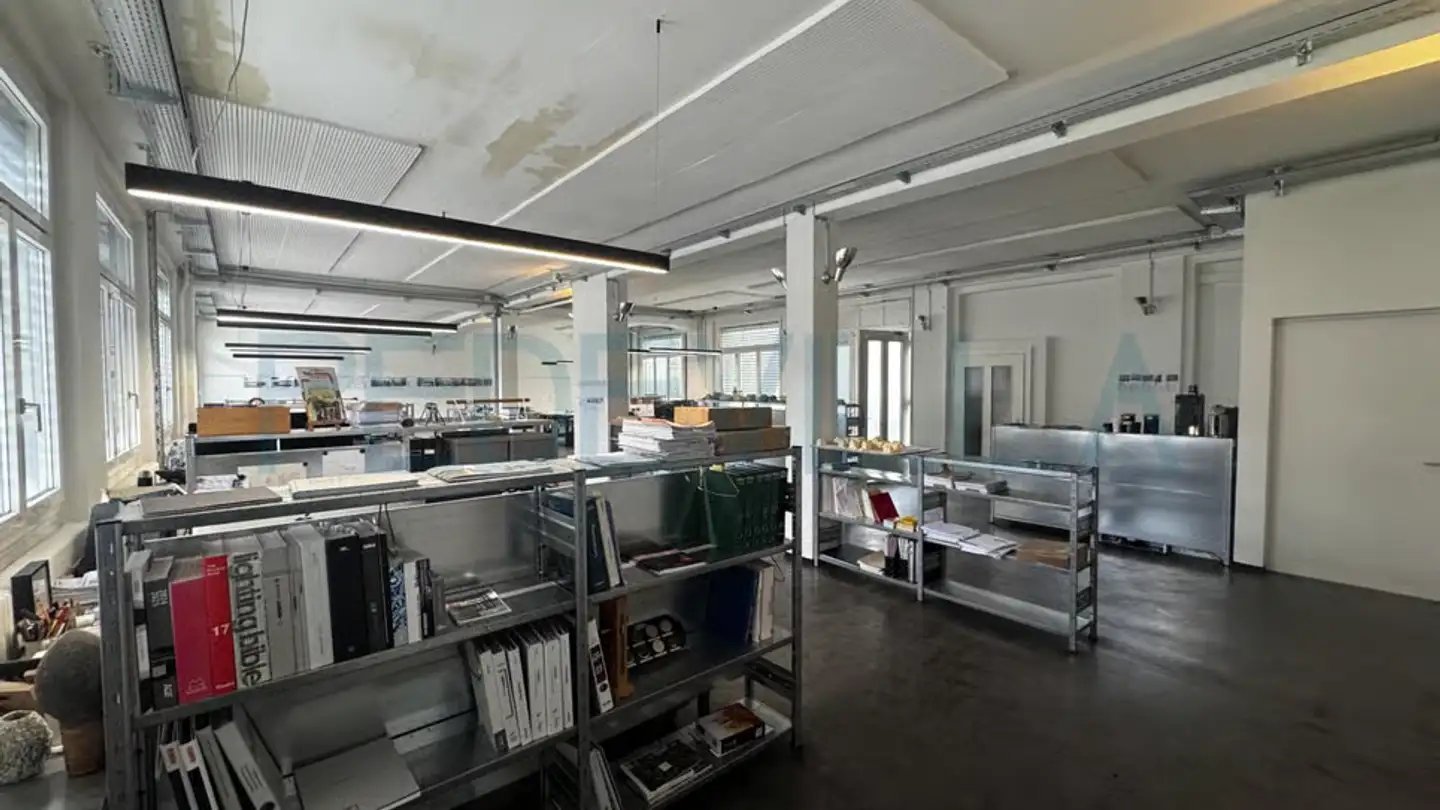 Commercial à louer - Rue De La Gurzelen / Gurzelenstrasse 31, 2502 Biel/Bienne - Photo 2