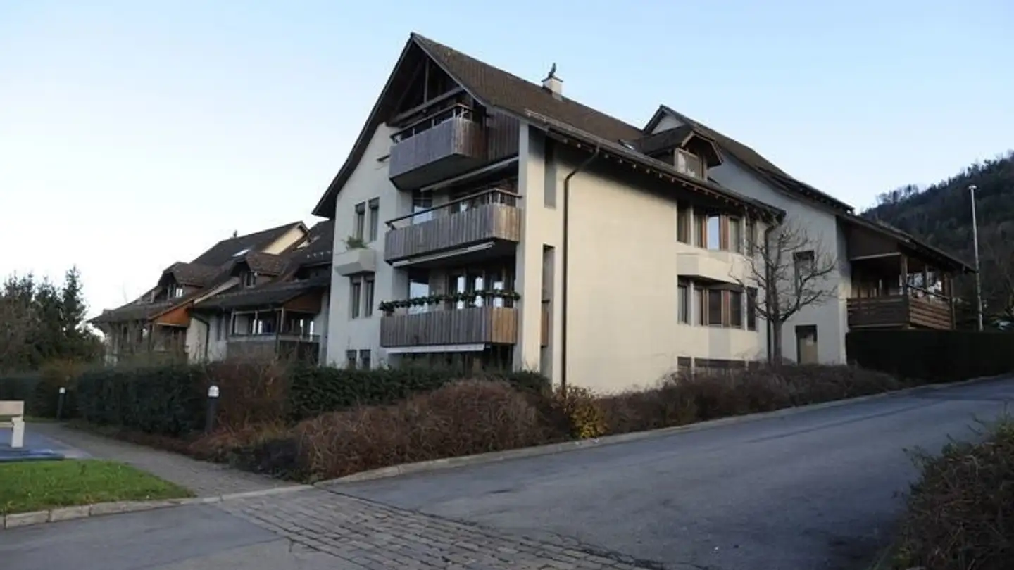 Single garage for rent - Widenstrasse 16, 6317 Oberwil b. Zug