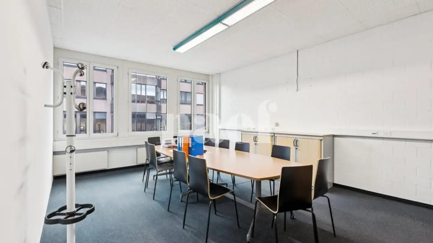 Commercial for rent - Avenue Des Champs-Montants 12a, 2074 Marin-Epagnier