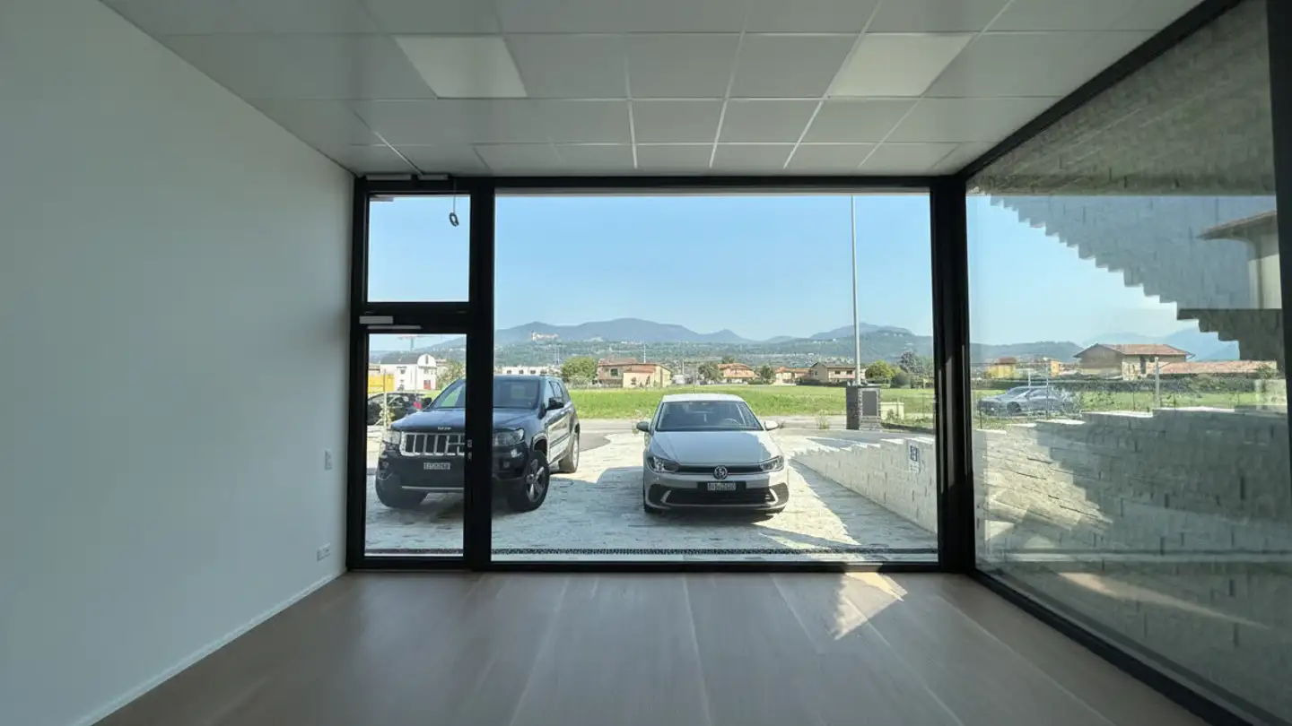 Shop for rent - 6883 Novazzano - Photo 2