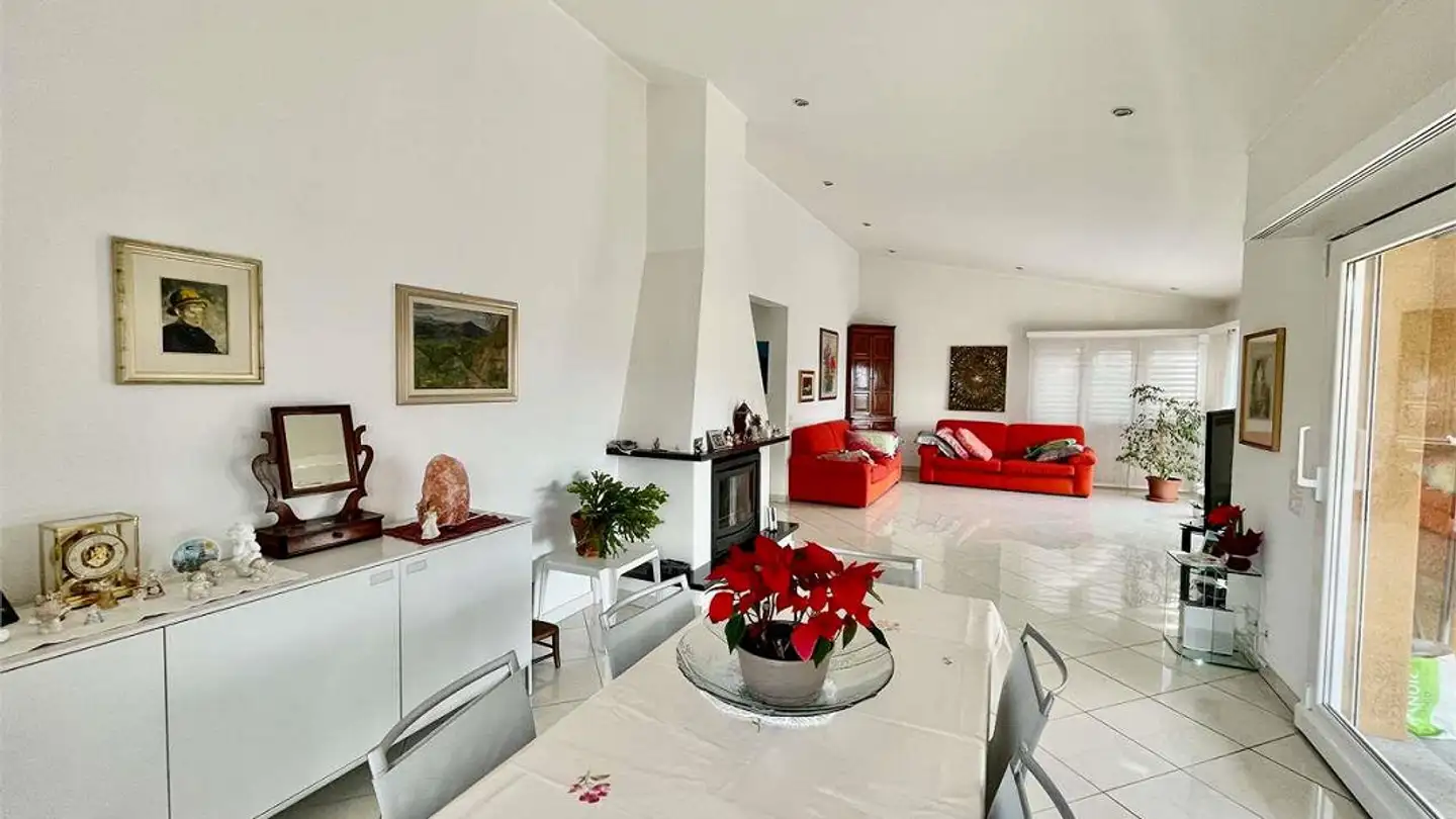 Villa for sale - 6965 Cadro